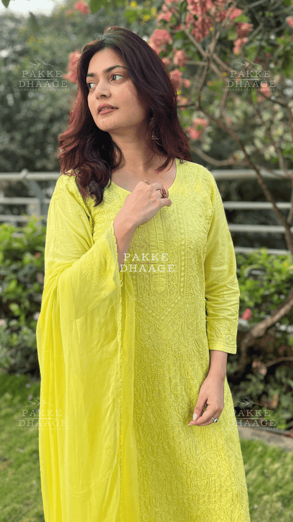 Inayat Resham Dhaaga Mulmul Kurta & Kurta Sets - Lemon Green