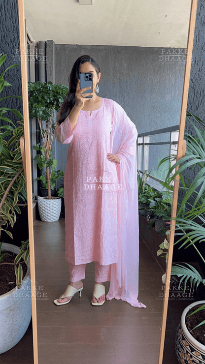 Inayat Resham Dhaaga Mulmul Kurta & Kurta Sets - Peach Pearl